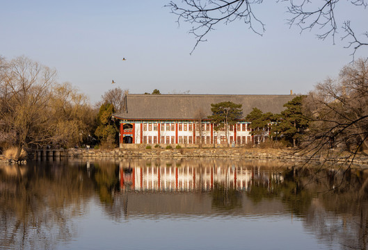 北京大学全斋