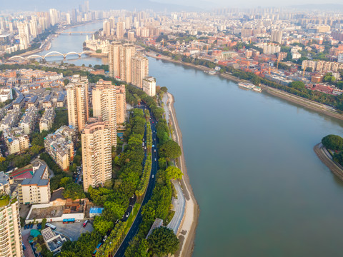 航拍福州闽江岸边建筑景观天际线