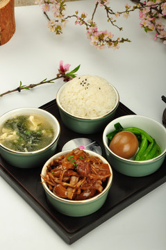 肉筍尖飯套餐