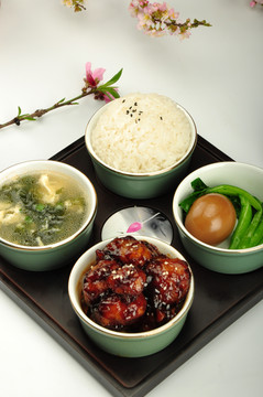 糖醋里脊飯套餐