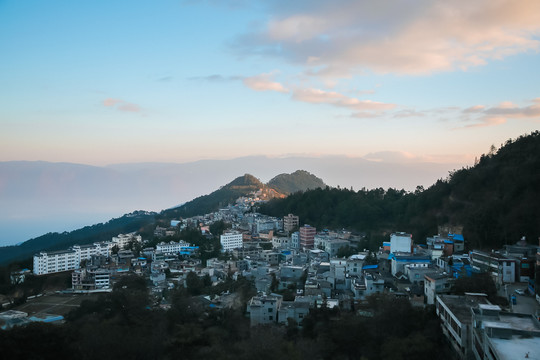 山顶村庄