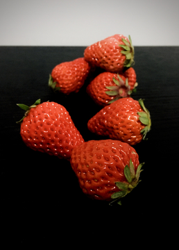 草莓 创意拍摄