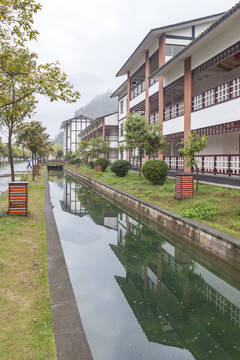 豆沙关古镇雨后自然景观