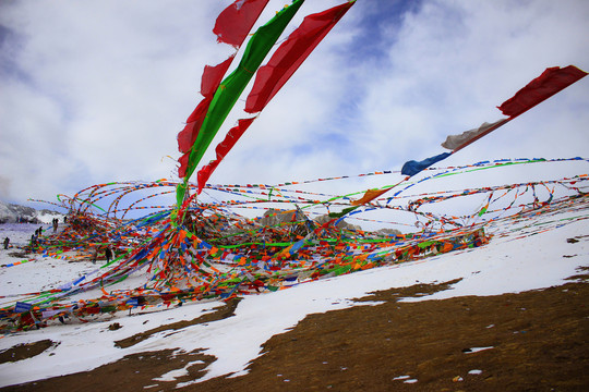 太子山煨桑台