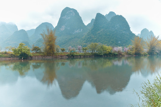 山水画背景