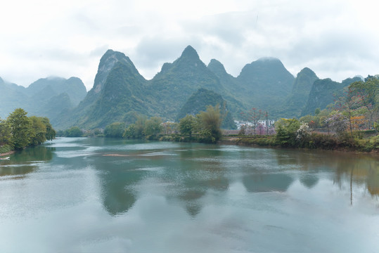 山水画背景