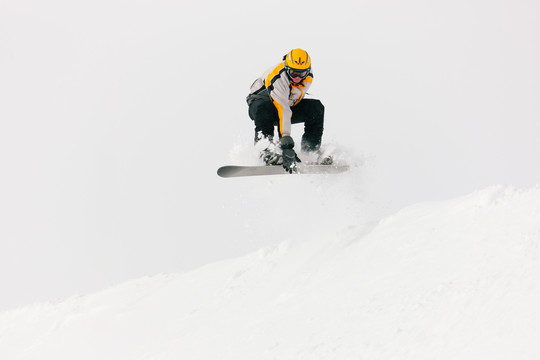 滑雪运动员