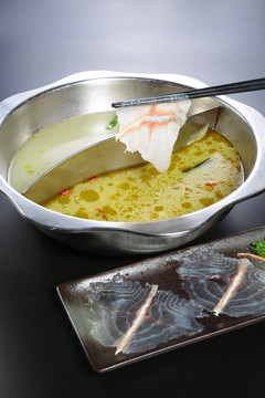 斑鱼火锅
