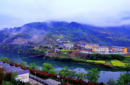 汇湾河远景