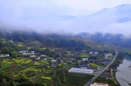 汇湾河远景