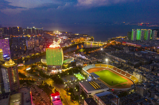 航拍云南大理市区夜景风光