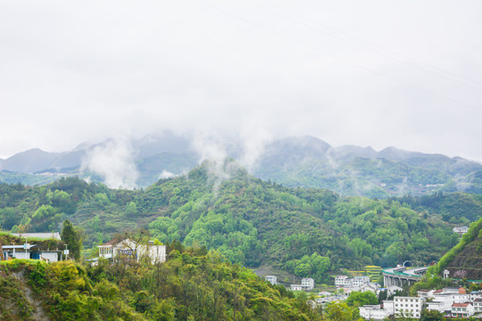 雨后乡村