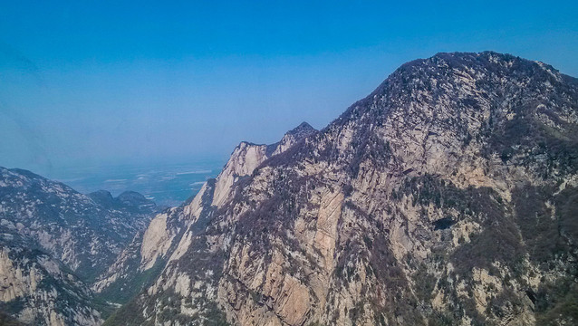 险峻的华山