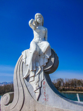 贵德黄河雕塑