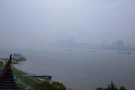 长江烟雨