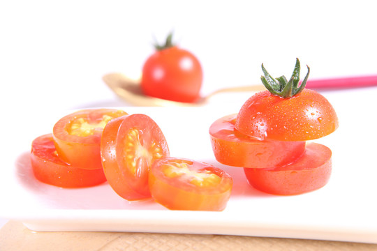樱桃小西红柿