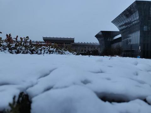 雪后的济南西站