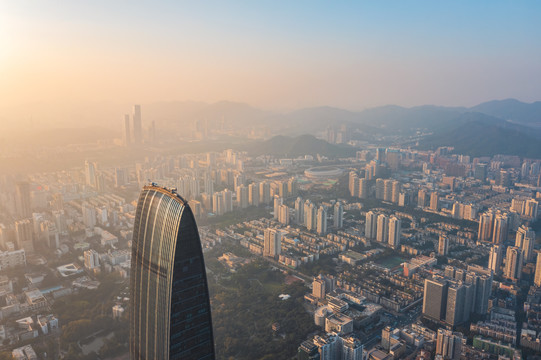 广东省深圳市罗湖区京基大厦