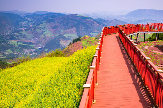 群山栈道