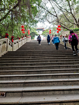 陡峭的台阶