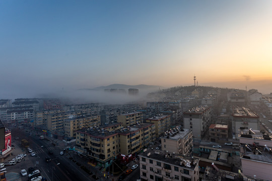 雾霾中的城市