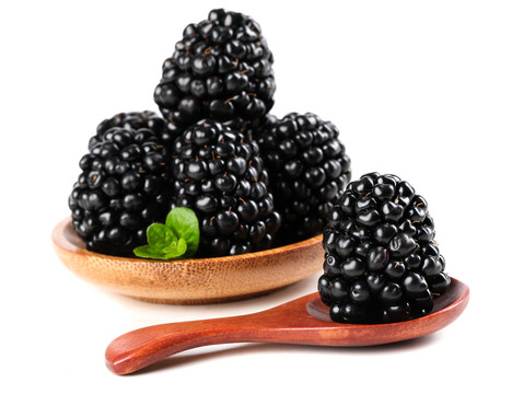 新鲜水果黑莓