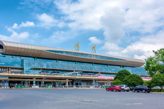 中国江苏扬州火车站站前广场