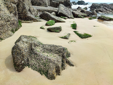 沙滩石头海景