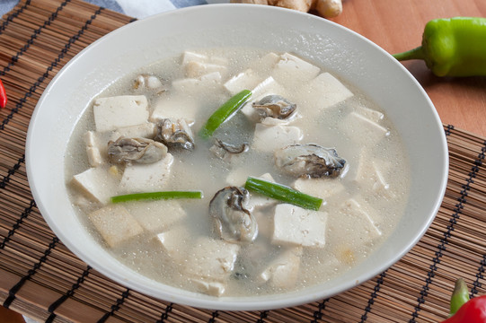 鲍鱼豆腐汤