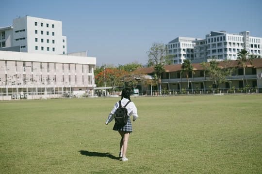 高校女孩写真图片