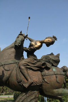 马球图青铜雕塑