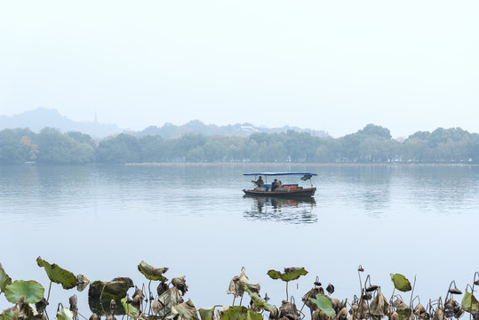 杭州西湖风光烟雨西湖