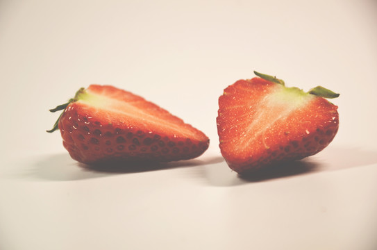 高清奶油草莓剖面图