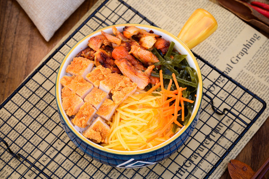 炸雞排雙拼飯
