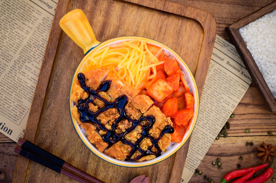 蜜汁雞排烤肉飯