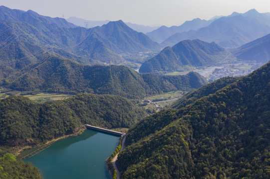 航拍杭州富阳窈口古村