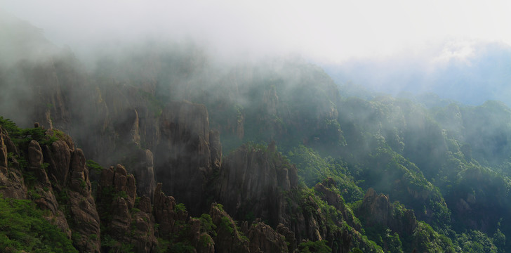 黄山奇峰怪石