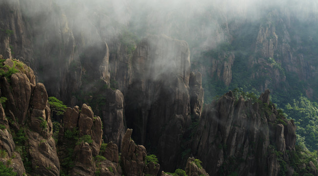 黄山奇峰怪石