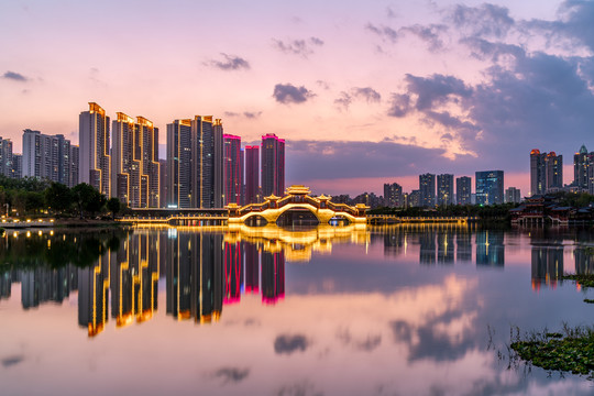 惠州金山湖廊桥夜景