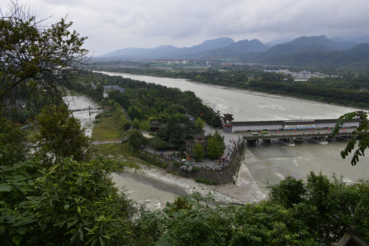 俯瞰都江堰