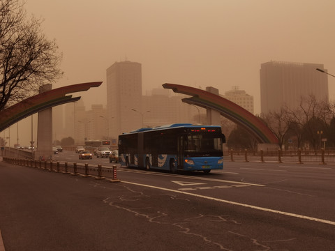 城市沙尘暴