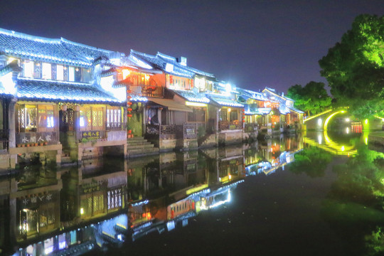 浙江嘉兴西塘古镇古建筑夜景