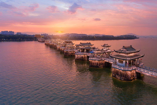 潮州广济桥夜景