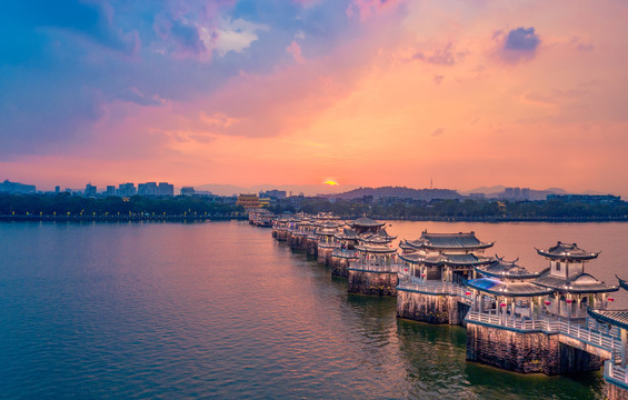 潮州广济桥夜景