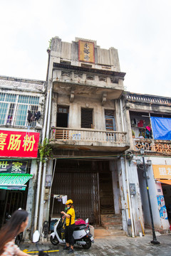 广东湛江赤坎老街街景风光