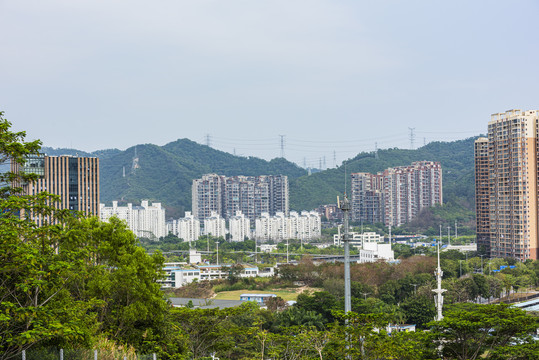 深圳龙华民治