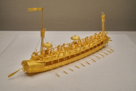 大翼战船模型