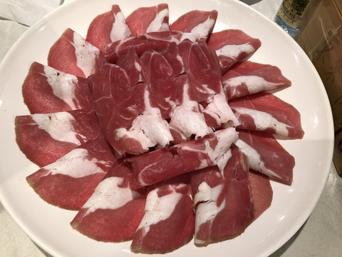 火锅涮羊肉片
