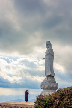 山西忻州五台山南台露天观音