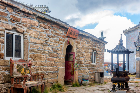 山西忻州五台山南台普济寺